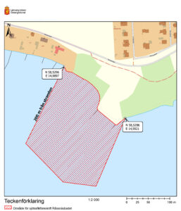 Kartbild som visar Råssnäsbadet med markering för området där föreskriften för sjöfartstrafik gäller.