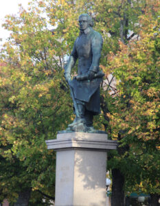 Staty av Baltzar von Platen på Stora torget. Foto.