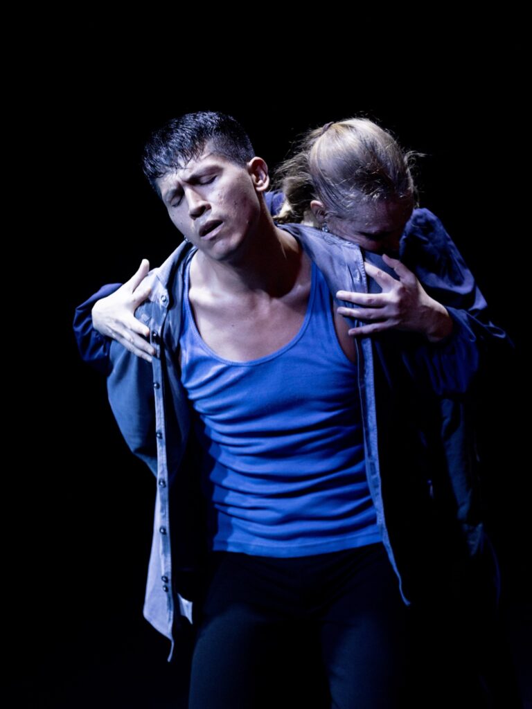 Thumbnail for Dansens vecka: Connnected