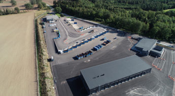 Flygbild över Tuddarps återvinningscentral.
